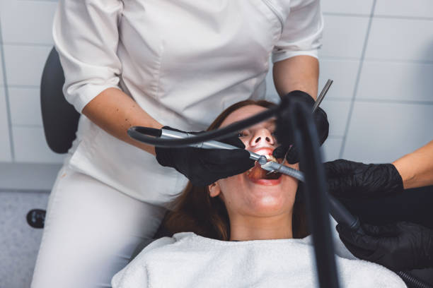 Best Walk-In Emergency Dentist in Devine, TX