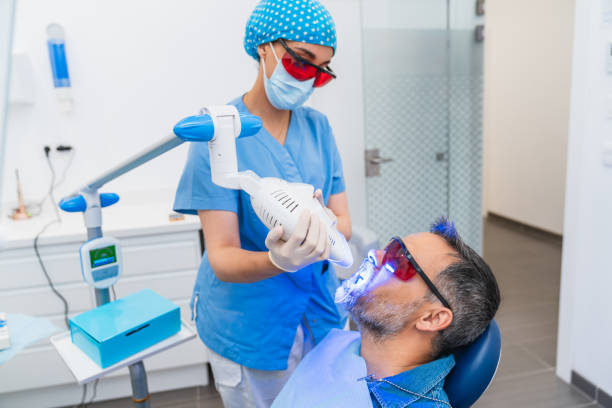 Best Emergency Broken Tooth Repair in Devine, TX